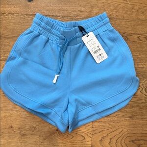 NWT Varley Ollie HR Short 3.5" XS